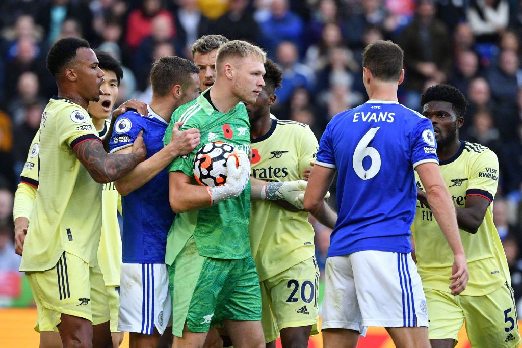 广东宏远训练开放日；关键时刻临场应变引欢呼；英超在即；细节决定成败(游泳的三大训练方法)-九游棋牌