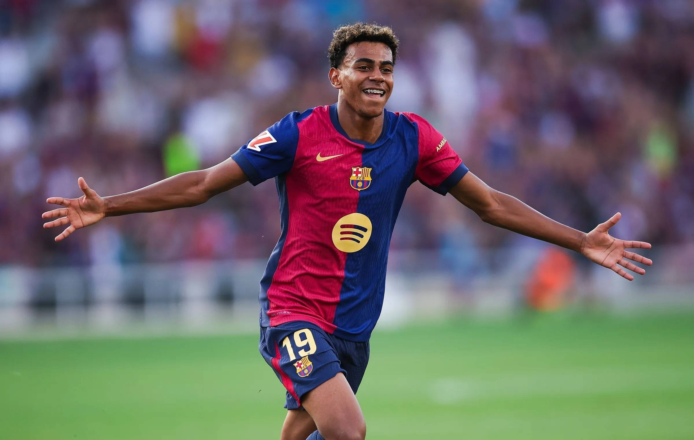 窗口期欧联焦点战，阿斯顿维拉造点机会，压力陡增，临场指挥获称赞 -九游体育